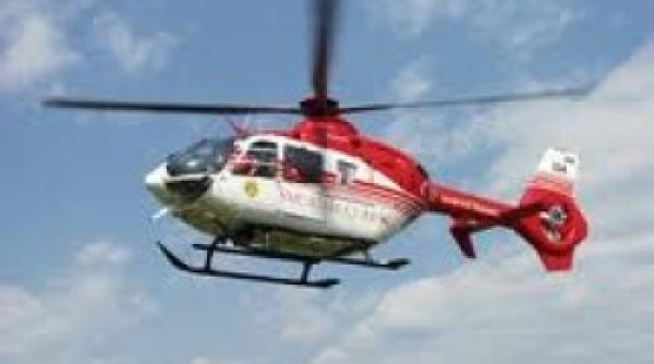 un muncitor din dambovita a fost dus cu un elicopter smurd la spital dupa ce a cazut de pe o schela