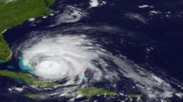 sua stare de urgenta la new york inainte de sosirea uraganului irene