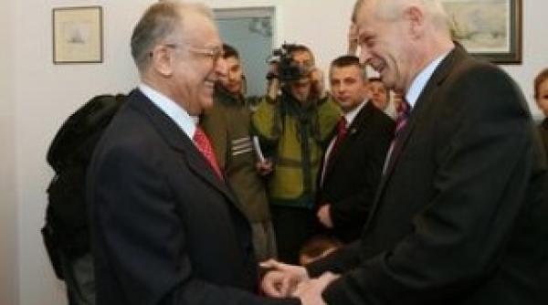 ion iliescu avem datoria sa l sprijinim pe sorin oprescu la viitoarele alegeri