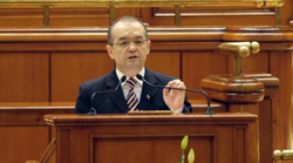 conducerea senatului ii cere lui boc sa fie prezent in plen o data pe luna