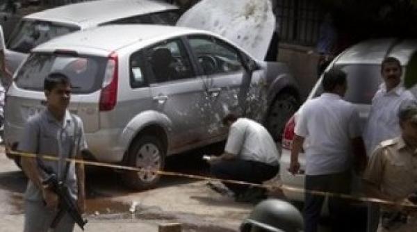 india explozie in fata inaltei curti din new delhi mai multe persoane au fost ranite