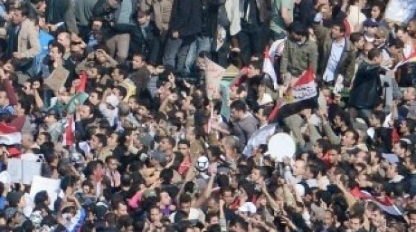 stare de alerta in egipt peste 450 de persoane ranite la cairo in timpul unor proteste