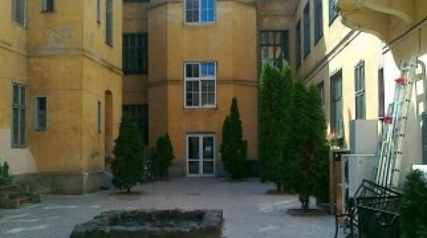 timisoara needitata shaorma gauri in asfalt fatade cazute istorie in mizerie galerie foto