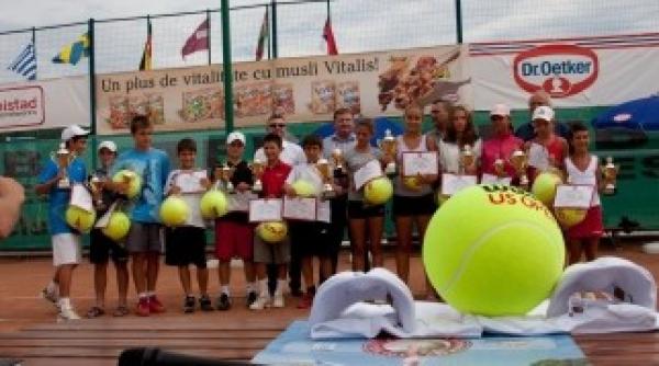 turneul de tenis pentru copii si juniori trofeul victor hanescu si a desemnat castigatorii