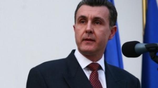 principele radu regele i a intors spatele lui hitler de doua ori ce se intampla azi este o joaca deplorabila