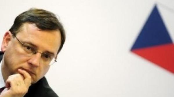 guvernul ceh adopta un proiect de buget de austeritate pentru 2012