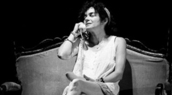 protagonista roxana guttman s a accidentat cazand intr o groapa