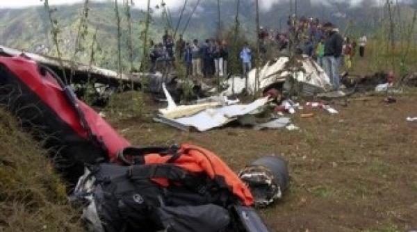 avion prabusit in nepal 19 morti dintre care majoritatea turisti straini