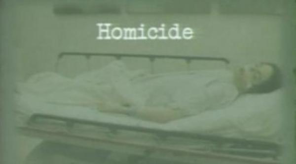 fotografie socanta cu michael jackson mort pe patul de spital prezentata la procesul in cazul mortii megastarului