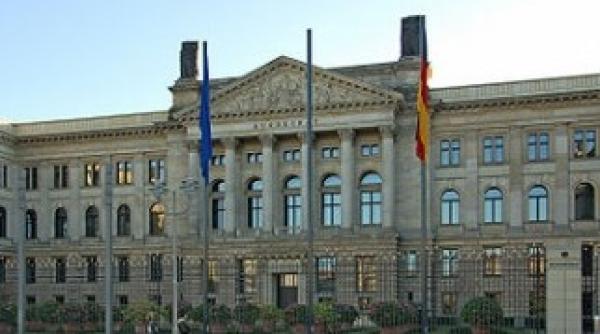 bundesratul valideaza acordul germaniei pentru extinderea fondului de salvare al zonei euro