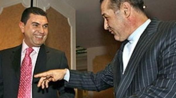 gigi becali borcea sa stea sa se bronzeze ca l iau astia de pe aeroport