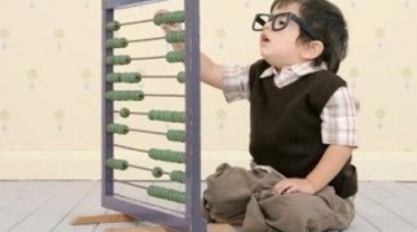 la 2 ani are un iq de 156 l a intrecut pe einstein vezi un top cu micile genii ale lumii