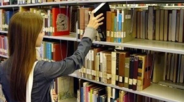 bucurestenii au facut noapte alba in biblioteci