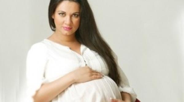 nicoleta luciu a nascut tripleti fiecare are 2 kg