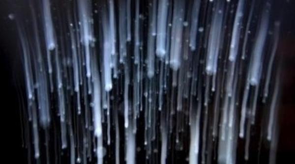 draconidele un curent de meteoriti ce nu a mai fost vazut de 65 de ani vizibil perfect din romania sambata seara video