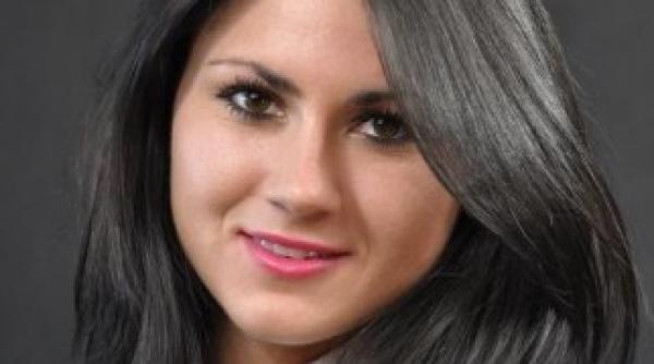 o candidata la alegerile legislative din polonia s a dezbracat pe internet video