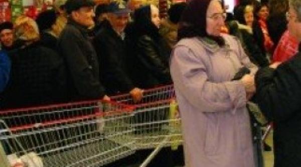 2 000 de timisoreni s au imbulzit la deschiderea unui supermaket