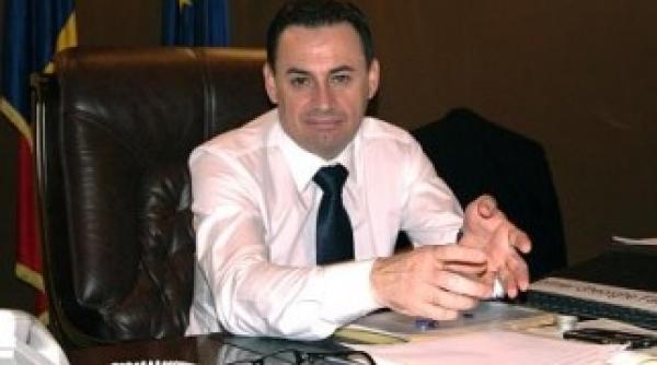 primarul aradului gheorghe falca ales presedinte al comisiei de administratie a pdl