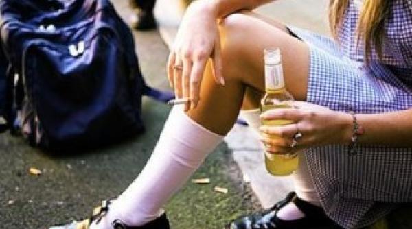 alerta la bruxelles jumatate din elevii cu varste cuprinse intre 15 si 16 ani consuma alcool regulat