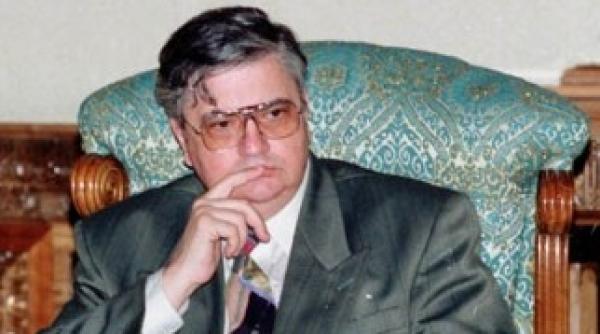 mircea cosea s a inscris in per si a primit functia de prim vicepresedinte