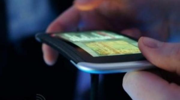 nokia kinetic telefonul care se indoaie