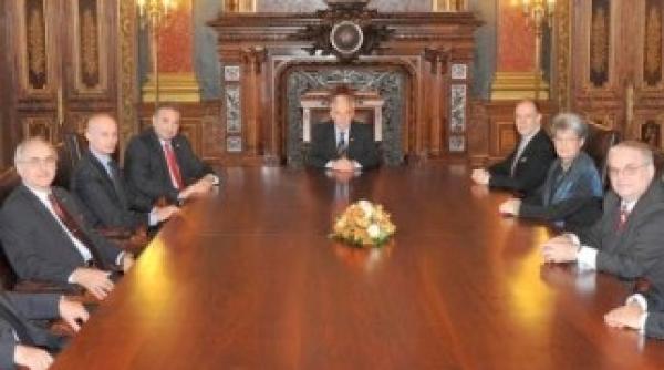 regulamentul privind creditele destinate persoanelor fizice a fost aprobat de bnr