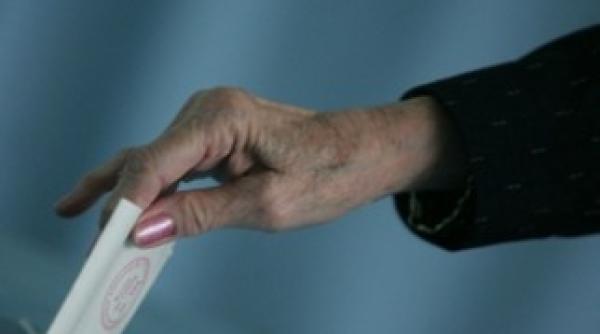 constantenii sunt asteptati astazi la vot pentru a decide soarta unitatii administrativ teritoriale