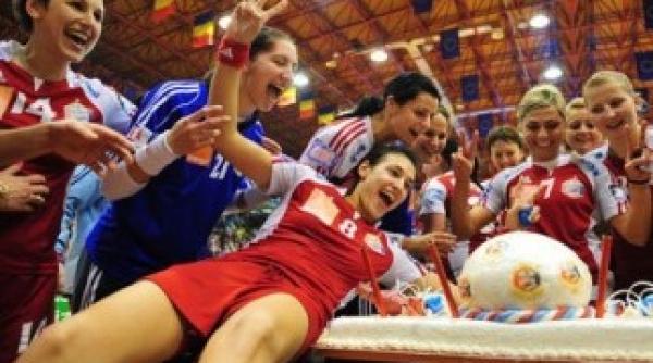 oltchim ramnicu valcea s a calificat in grupele principale ale ligii campionilor