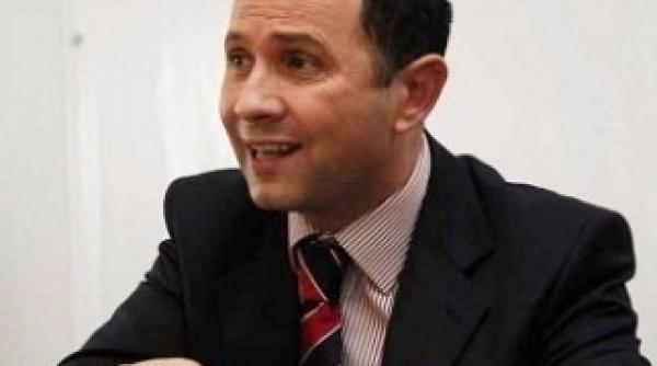 pavelescu sustine ca se va rupe usl dupa inlaturarea lui crin antonescu iar pntcd va candida in alegeri alaturi de noul pnl