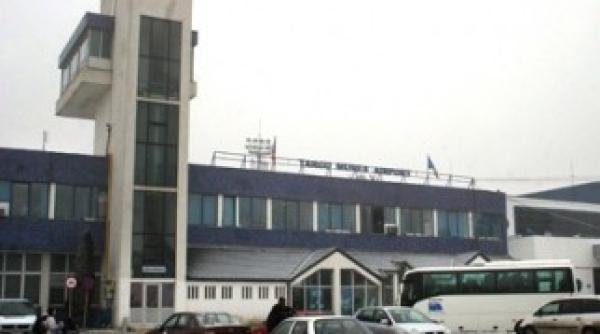 aeroportul targu mures evacuat un bagaj suspect este verificat de echipa pirotehnica