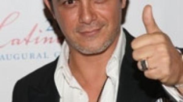 alejandro sanz lanseaza coleccion definitiva