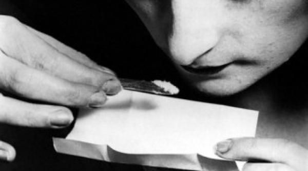 copiii inteligenti predispusi la consumul de droguri