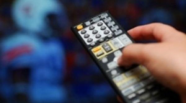 prea mult timp petrecut in fata televizorului creste riscul aparitiei depresiei