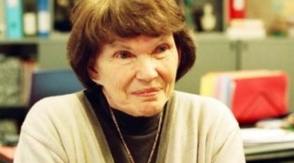 danielle mitterrand vaduva fostului presedinte francez francois mitterrand a murit