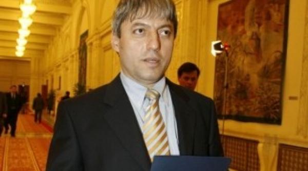 basescu a colaborat de bunavoie cu securitatea declara marius oprea video