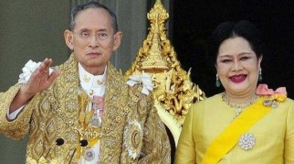 tailandez condamnat pentru sms uri ofensatoare la adresa reginei