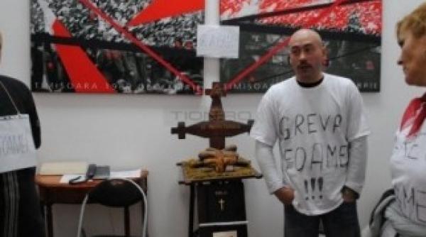 parlamentarii pd l timis recunosc ca au gresit taiat cant le au taiat indemnizatiile revolutionarilor