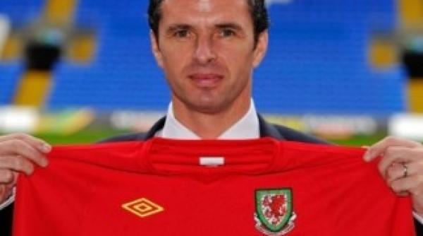 doliu in fotbal un jucator de legenda s a sinucis