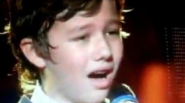 stefan atargovitoaie cucereste italia la concursul ti lascio una canzone video