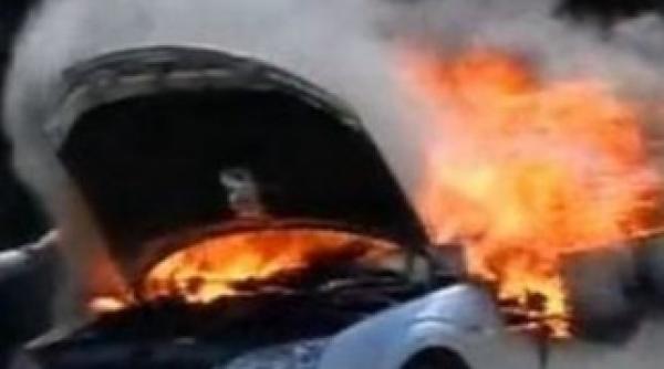 o masina a luat foc in trafic circulatia pe dn1 a fost blocata