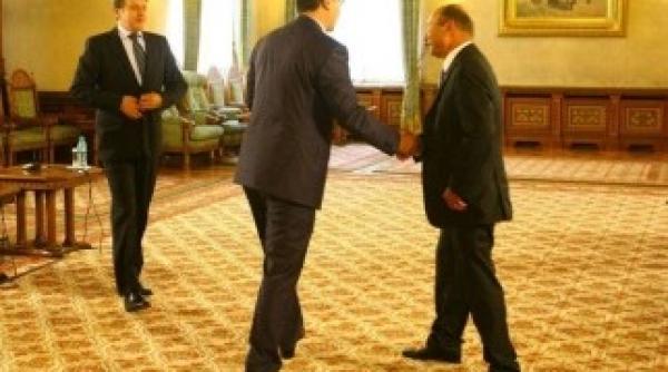 replici dure intre liderii usl si basescu la intalnirea de la cotroceni