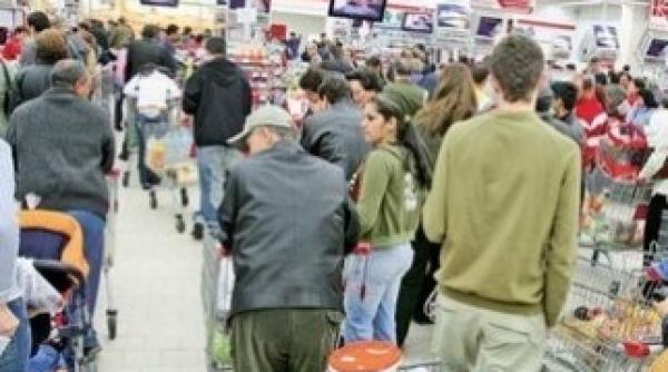 a inceput agitatia cumparaturilor de craciun