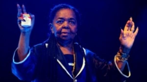 cesaria evora ar fi trebuit sa cante pe 5 octombrie la bucuresti