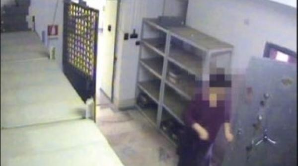 incendiul de la bcr sucursala ploiesti a fost provocat chiar de un angajat