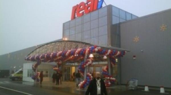 real inchide hipermarket ul de la giroda de langa timisoara