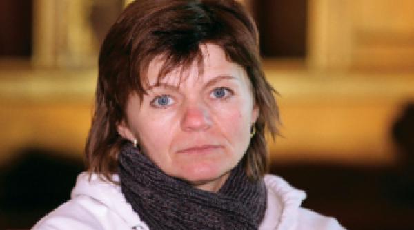 sanda lungu femeia din reclama rosia montana nu am citit de pe prompter nu mi a spus nimeni ce sa zic