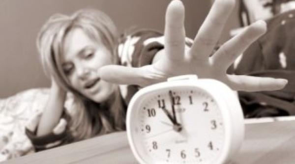 sunetul de alarma de dimineata creeaza stres cum altfel ne trezim