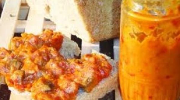 zacusca otravitoare a bagat in spital zece persoane din judetul iasi