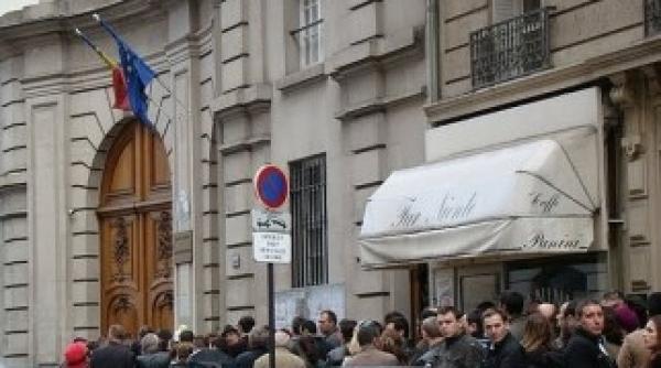 baconschi nu trebuie sa lipsim romanii de votul prin corespondenta