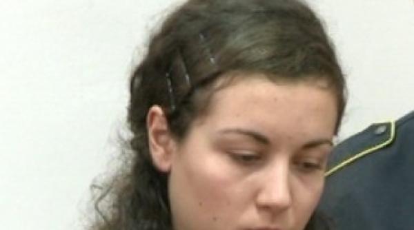 parintii studentei criminale ramasa gravida in penitenciar vor sa creasca copilul